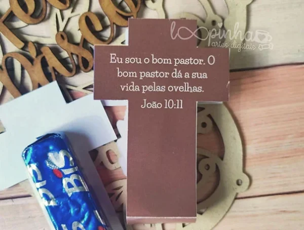 Cruz Porta Baton e Bis – Páscoa 2025 - Imagem 3