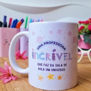 Uma professora incrível que faz da sala de aula um universo - ARTE CANECA