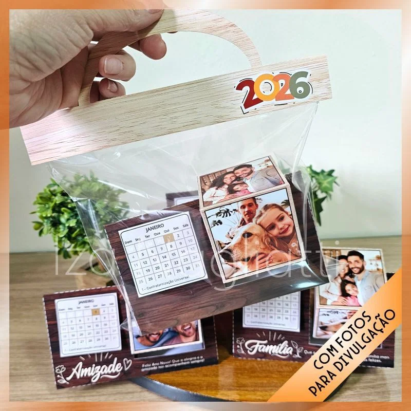 4 Porta fotos cubos com calendário -2026 (Iza) - Imagem 3